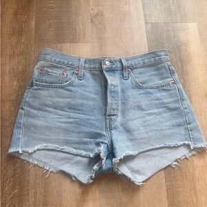 EUC Levi's 501 Original High Rise Shorts